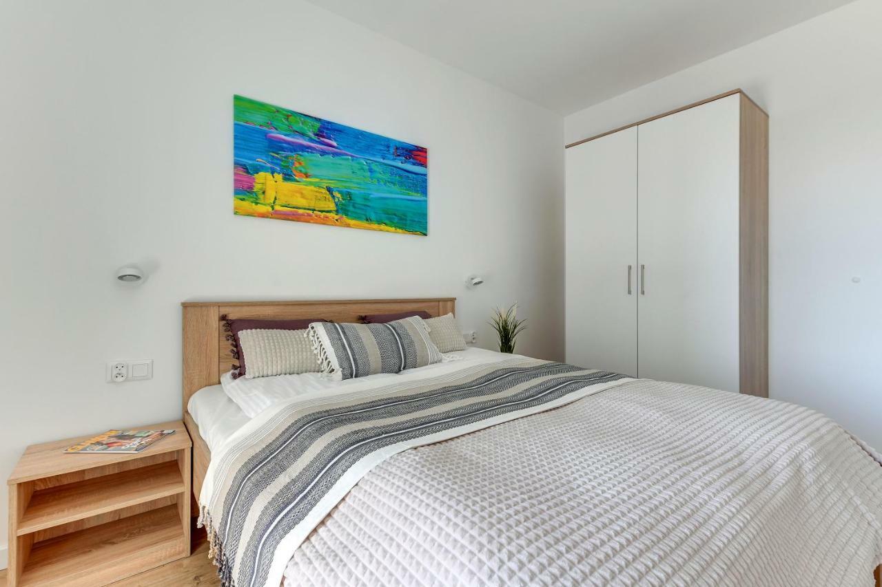 Apartament Nadmorskie Spektrum & Parking Gdańsk Buitenkant foto